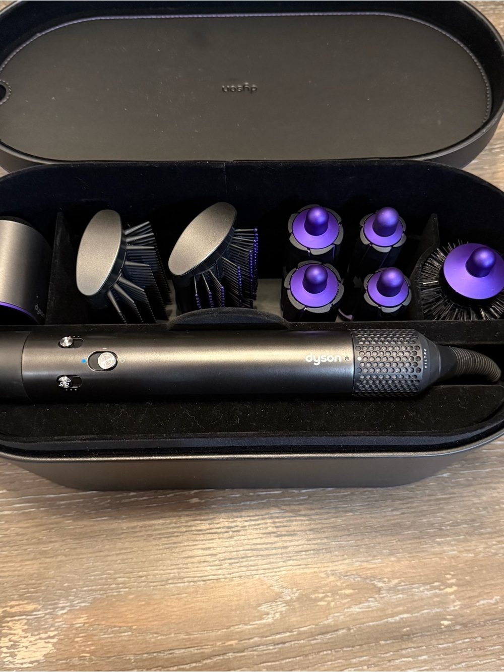 Dyson Airwrap – Excellent Condition! - Picture 2 of 16